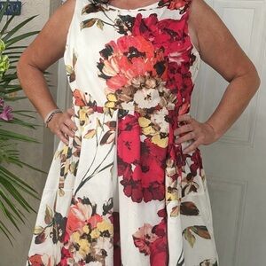 Roz & Ali Floral Dress in Red and White